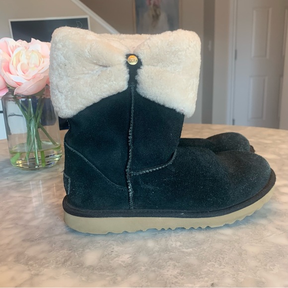 UGG Ramona boots kids youth 5, ladies size 7 - Picture 7 of 10